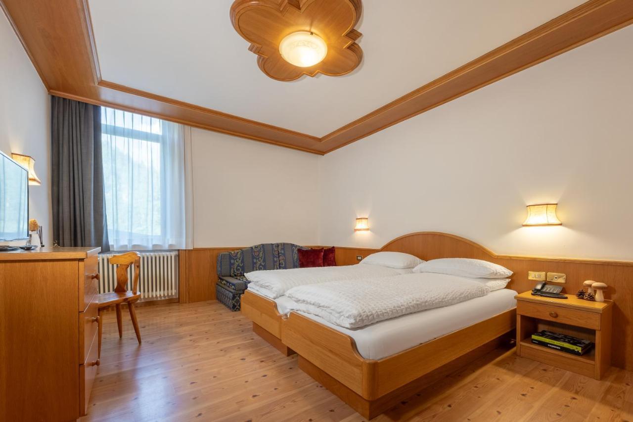 Hotel Vioz เปอิโอโฟนติ ภายนอก รูปภาพ