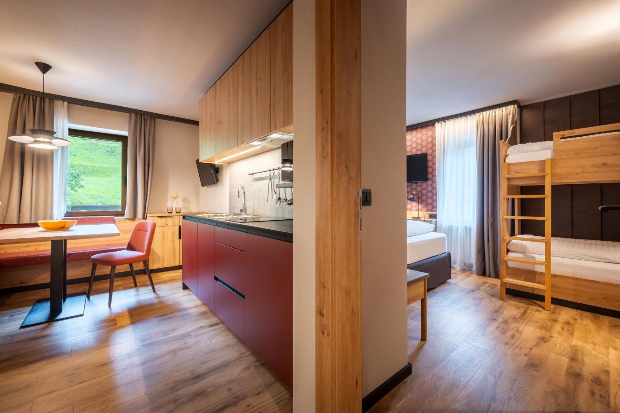 Hotel Vioz เปอิโอโฟนติ ภายนอก รูปภาพ
